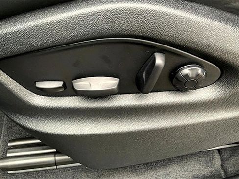 New 2026 Porsche Cayenne GTS image 31