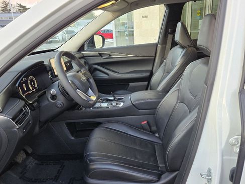 Certified 2023 INFINITI QX60 Luxe image 6