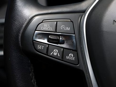 Used 2022 BMW i4 eDrive40 image 38