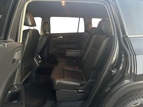 Used 2018 Volkswagen Atlas SE image 18