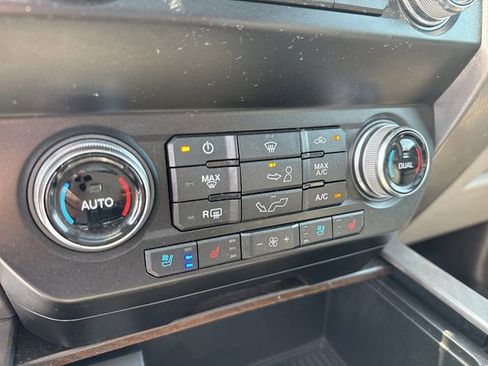 Used 2019 Ford F150 Limited image 27