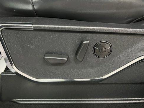 Used 2024 Ford F350 Platinum image 25