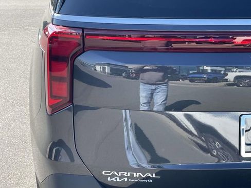 New 2026 Kia Carnival image 15