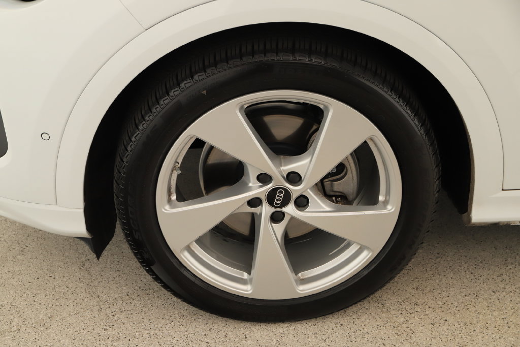 Certified 2025 Audi Q5 Prestige AWD/4WD image 34