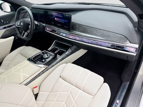 Certified 2023 BMW 760i xDrive AWD/4WD image 16