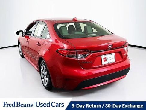 Used 2021 Toyota Corolla LE image 31