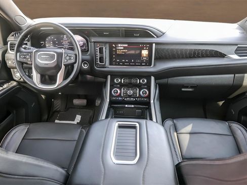 Used 2023 GMC Yukon Denali image 25
