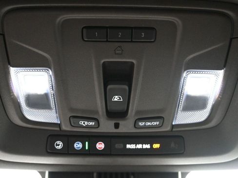 Used 2024 GMC Sierra 1500 SLE w/ Preferred Package image 31