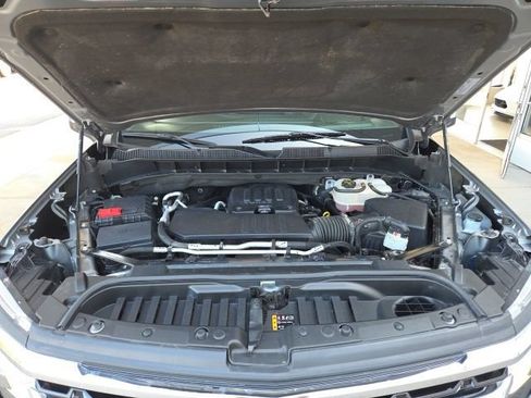 Used 2023 Chevrolet Silverado 1500 LT AWD/4WD image 73