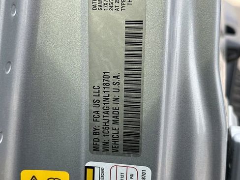 Certified 2022 Jeep Gladiator Sport image 27