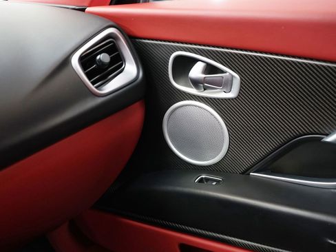 Used 2018 Aston Martin DB11 V12 image 22