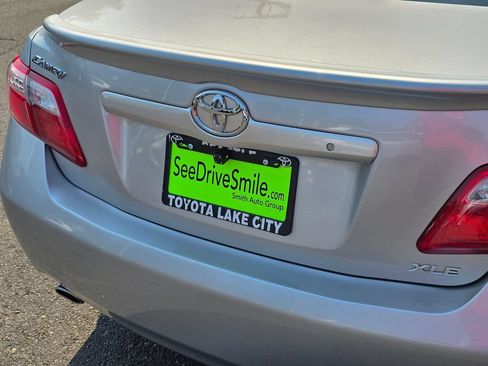 Used 2007 Toyota Camry XLE FWD image 13