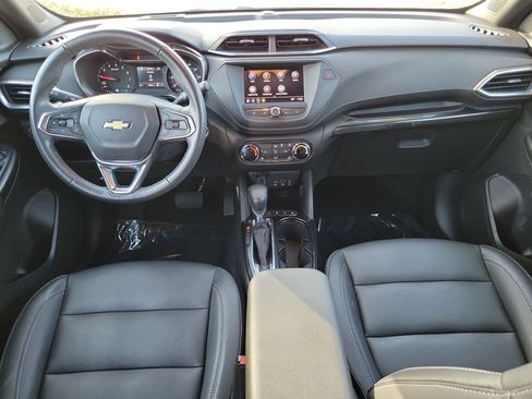 Used 2023 Chevrolet TrailBlazer ACTIV FWD image 11
