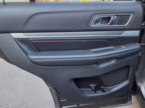 Used 2016 Ford Explorer Sport w/ Equipment Group 401A image 7