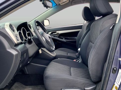 Used 2009 Pontiac Vibe w/ Preferred Package FWD image 7