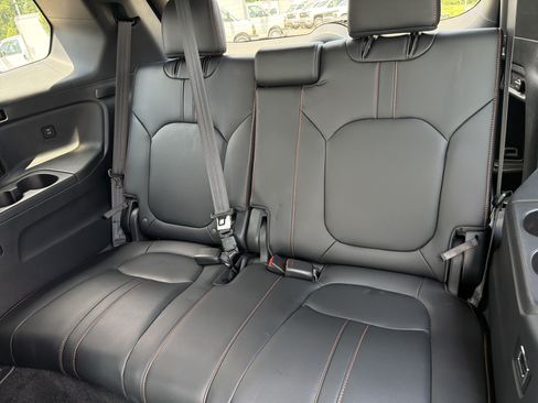 Used 2025 Honda Pilot TrailSport image 20