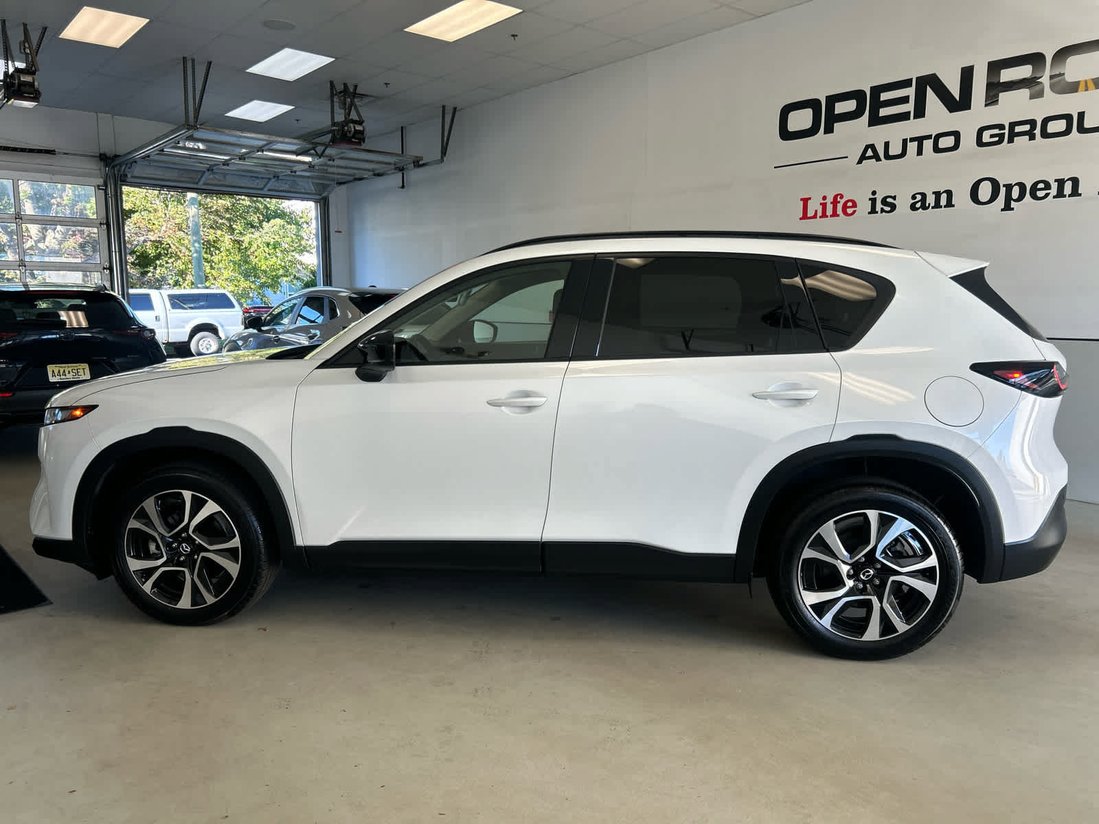 Certified 2026 MAZDA CX-5 Preferred AWD/4WD image 2
