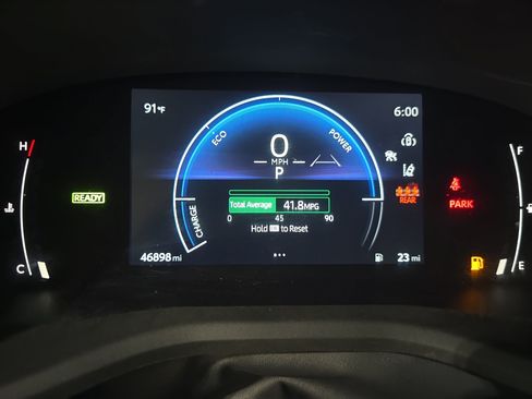 Used 2025 Toyota Camry SE w/ Multimedia Upgrade Package FWD image 18