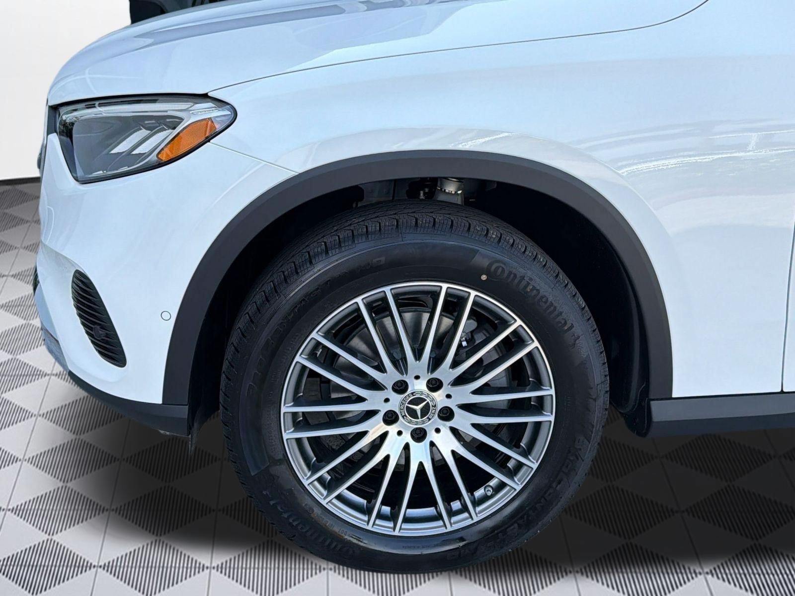Used 2026 Mercedes-Benz GLC 300 4MATIC image 12