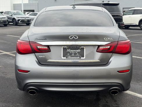 Used 2017 INFINITI Q70 L 3.7 AWD/4WD image 6