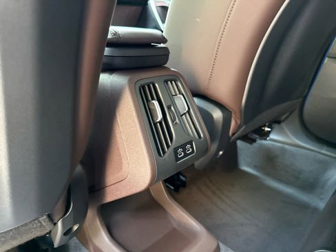 Used 2025 BMW X1 xDrive28i w/ M Sport Package image 15