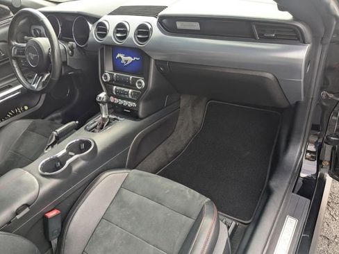 Used 2017 Ford Mustang GT Premium image 21