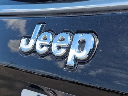 Certified 2025 Jeep Compass Limited w/ Elite Group AWD/4WD image 30