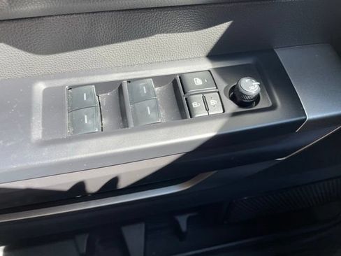 Used 2024 Toyota Tundra SR5 w/ SR5 Convenience Package AWD/4WD image 10