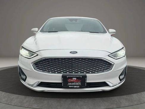 Used 2019 Ford Fusion Energi Titanium FWD image 3