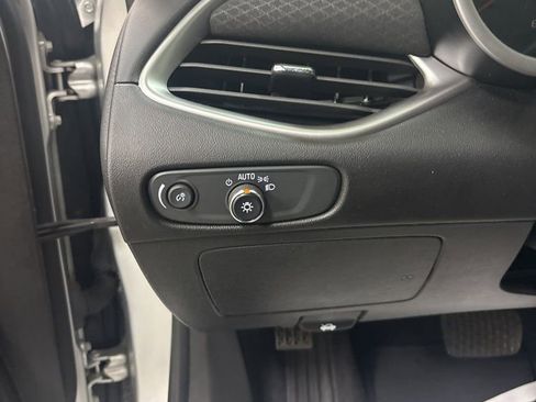 Used 2022 Chevrolet Malibu LS image 10