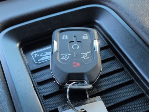 Used 2018 Chevrolet Suburban Premier AWD/4WD image 29