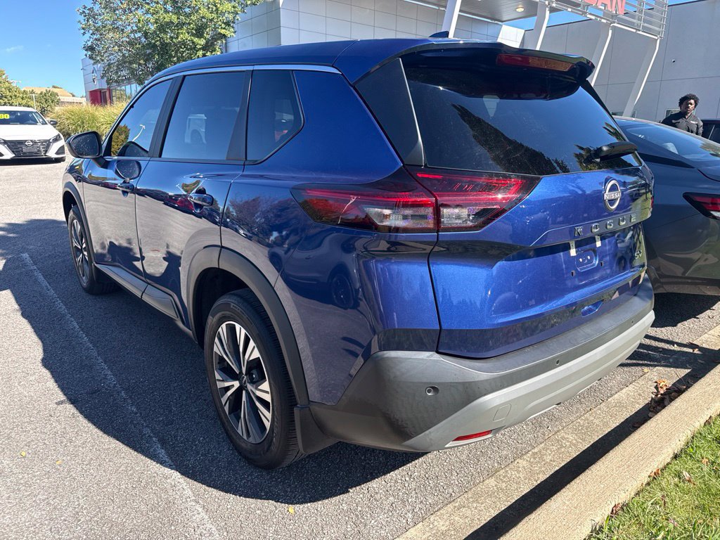 Certified 2023 Nissan Rogue SV FWD image 4