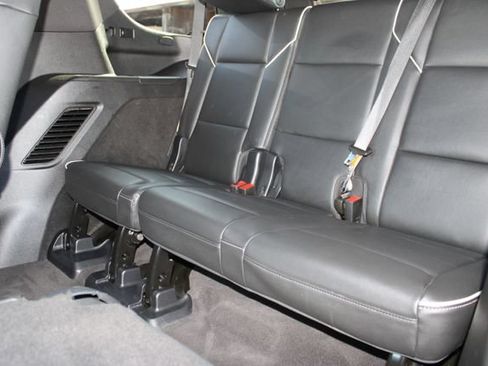 Used 2023 Cadillac Escalade Premium Luxury AWD/4WD image 43