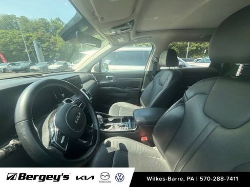 Certified 2023 Kia Sorento SX AWD/4WD image 11