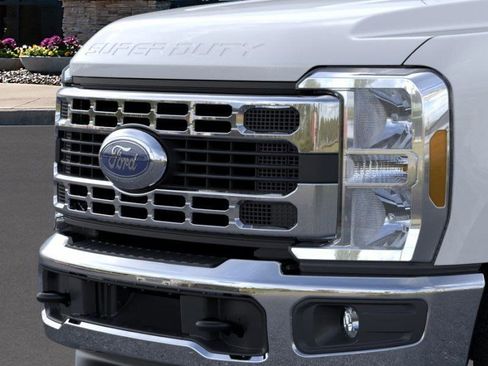 New 2025 Ford F350 XL w/ XL Chrome Package image 17