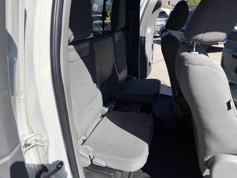 Used 2014 Toyota Tacoma PreRunner w/ SR5 Package RWD image 10