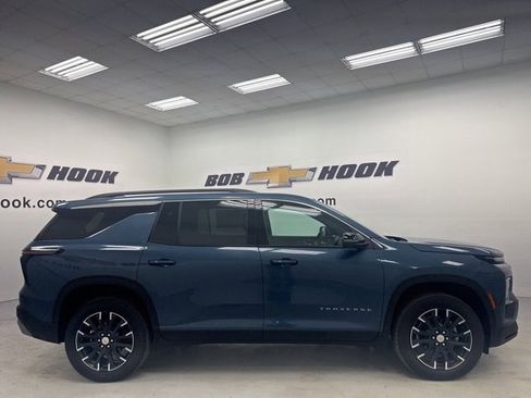 New 2026 Chevrolet Traverse LT w/ Sun and Wheel Package image 4