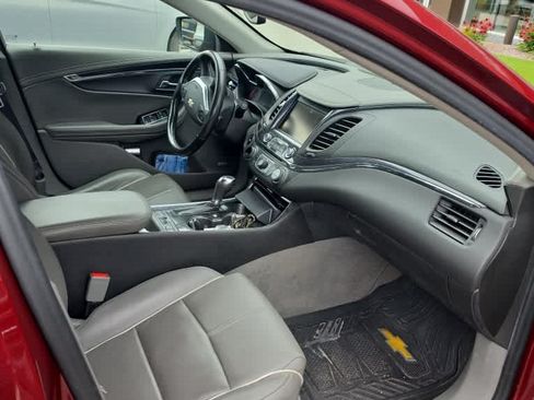 Used 2017 Chevrolet Impala Premier w/ Enhanced Convenience Package FWD image 8