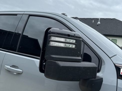 Used 2024 GMC Sierra 2500 AT4X image 38