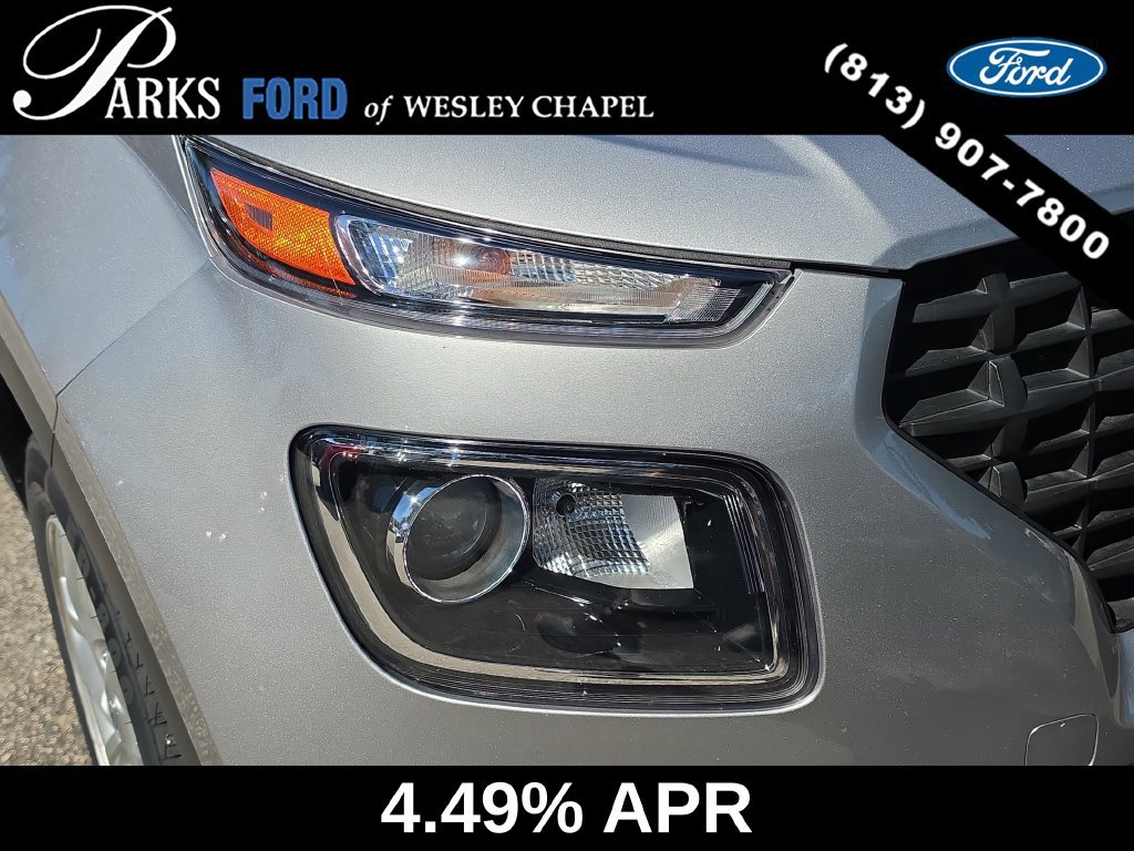 Used 2023 Hyundai Venue SE FWD image 7