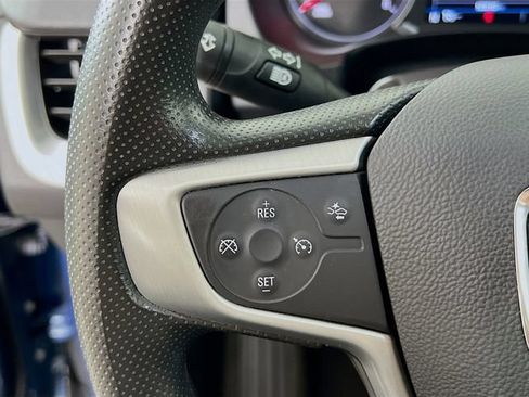 Used 2024 GMC Terrain SLE AWD/4WD image 13
