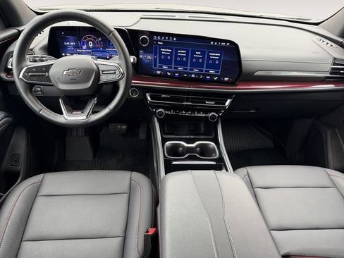 Used 2024 Chevrolet Traverse Z71 AWD/4WD image 10
