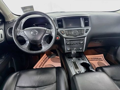 Used 2018 Nissan Pathfinder SL AWD/4WD image 22