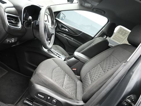 Used 2019 Chevrolet Equinox LT FWD image 10
