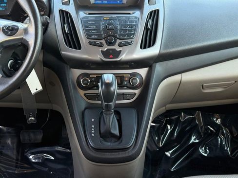 Used 2017 Ford Transit Connect XLT image 18