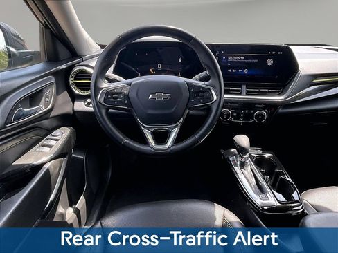 Used 2025 Chevrolet Trax ACTIV w/ Driver Confidence Package FWD image 11