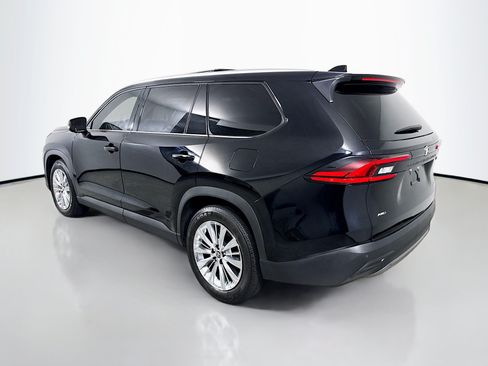 Used 2025 Toyota Grand Highlander AWD image 5