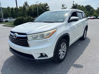 Used 2014 Toyota Highlander LE FWD video 1
