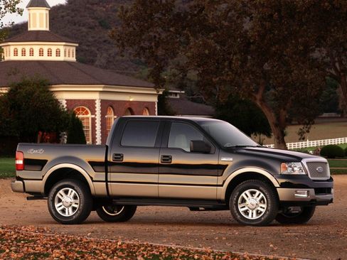 Used 2005 Ford F150 2WD SuperCrew image 2