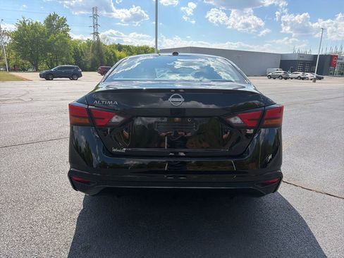 Used 2025 Nissan Altima 2.5 SV image 4